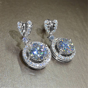 Orecchini Pendenti a Cuore con Zirconia Cubica per Donne, Gioielli da Sposa - Product Image 2