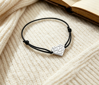 Bracelet Cœur Géométrique en Acier Inoxydable Plaqué Or, Étanche et Inaltérable, Bijou Minimaliste, Cadeau pour Femme