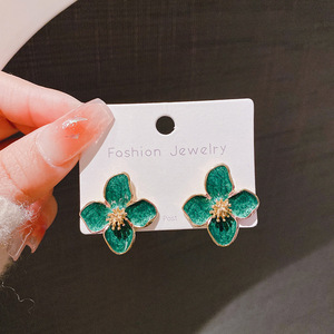 <span class=keywords><strong>Fiore</strong></span> di moda francese francese retrò stile Hong Kong <span class=keywords><strong>orecchini</strong></span> di fiori rossi a goccia piccoli <span class=keywords><strong>orecchini</strong></span> di fiori all'ingrosso N241249 - Product Image 2