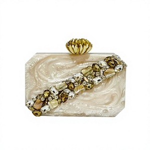 Sac à main pochette en résine de haute qualité avec strass et motif carré, éco-responsable, avec bandoulière, pour femme, idéal pour mariages et soirées - Product Image 2