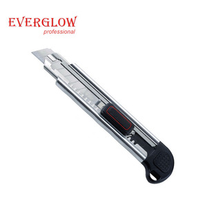 <strong>Hot</strong> Sell Low Price China Wholesale Market Agents Office Tools Durable 18mm Utility Metal <strong>Knife</strong> With Carbon Steel Blade - Product Image 3