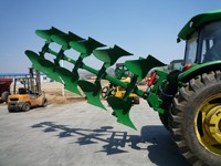 Arado Reversible de Tres Pliegues Pioneer 3 para Tractor, de Bajo Consumo, con Control Hidráulico para Maquinaria Agrícola de Labranza Eficiente
