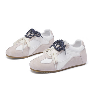 Zapatillas deportivas para mujer, zapatos para aumentar la altura con diseño de empalme multicolor. - Product Image 5