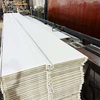 Film PVC 250*8*2900MM à effet bois avec lignes argentées, panneaux PVC pour intérieur, dalles de plafond PVC