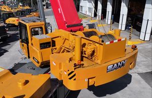 Grúa Hidráulica SANY STC700T de 70 Toneladas, Grúa Móvil de Servicio Pesado para Construcción y Elevación de Equipos - Product Image 3