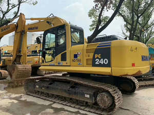 Excavatrice sur chenilles Komatsu PC240LC-8 d'occasion, 24 tonnes, moteur 6,69 L, puissance 125 kW, faible nombre d'heures de fonctionnement, composants d'origine, pelle lourde - Product Image 2