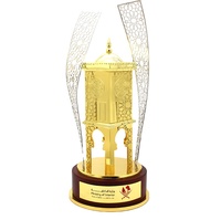 Conception libre LOGO personnalisé créatif trophée en métal poli base en bois brun brillant or bâtiment pagode modèle trophée prix