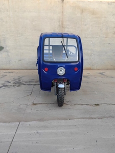 Tricycle motorisé à essence 200cc, carrosserie ouverte, châssis épaissi, pare-brise, carrosserie renforcée, pour transport urbain-rural - Product Image 3