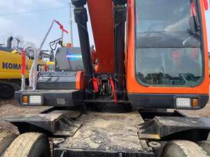Excavatrice sur roues <span class=keywords><strong>DOO</strong></span>-SAN DX150W-9C, 13,5 tonnes, <span class=keywords><strong>d</strong></span>'<span class=keywords><strong>occasion</strong></span>, 103 kW, équipement de construction à vendre - Product Image 2