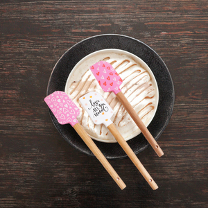 Pinky 2025 Valentine Của Món Quà Thiết Lập Mô Hình Trái Tim Silicone Nướng Thìa & Bánh Scraper Màu Hồng Pastry Công Cụ Cho Bột - Product Image 3