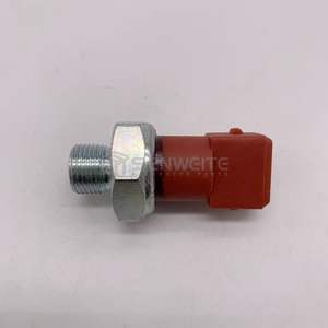 Sensor de Presión de Aceite Senwitt 70141600 para Retroexcavadoras JCB 3CX 4CX - Product Image 1