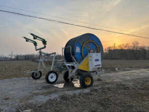 Sistema de Riego Móvil Moderno con Carrete, Componentes Centrales de Motor y Bomba para Equipos Agrícolas de Plástico - Product Image 2