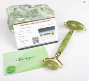 Ensemble <span class=keywords><strong>de</strong></span> <span class=keywords><strong>rouleau</strong></span> <span class=keywords><strong>de</strong></span> <span class=keywords><strong>jade</strong></span> et <span class=keywords><strong>de</strong></span> gua sha en néphrite naturelle Xiuyan avec logo personnalisé, en pierre verte <span class=keywords><strong>de</strong></span> type calcaire, à picots, pour le massage du visage, avec boîte, offrant des <span class=keywords><strong>bienfaits</strong></span> <span class=keywords><strong>de</strong></span> lifting du visage - Product Image 4