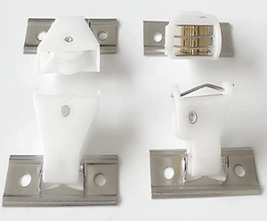 Accessoire de <span class=keywords><strong>store</strong></span> de <span class=keywords><strong>fenêtre</strong></span> en plastique Offre Spéciale Composants de <span class=keywords><strong>store</strong></span> en bois vénitien simples avec pince de cantonnière de bande d'échelle de conception moderne - Product Image 2