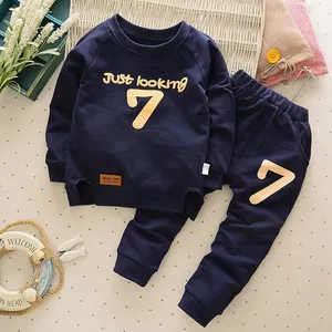 Frühling Herbst Kinder Jungen Mädchen Kleidung Baumwolle Langarm Brief Sets Kinder Kleidung Trainings anzug Baby T-Shirt Hose 2 Stück/Anzug