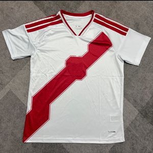 Jersey Sepak Bola Kualitas Unggul 100% Poliester Gaya Retro Nyaman dan Bernapas - Product Image 1