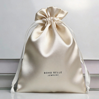 Sac en soie personnalisé avec logo, sac en satin à cordon, sac anti-poussière en satin, sacs d'emballage pour extensions de cheveux, emballage pour bijoux, rangement