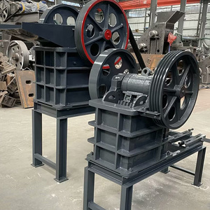 Concasseur double moteur diesel-électrique pour roches dures, mini-concasseur portable à bas prix pour minerai d'or avec traitement par vibrateur - Product Image 5