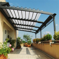 Pérgola Retráctil de Aleación de Aluminio para Exteriores con Ventanas Corredizas Impermeables y Pantalla Protectora