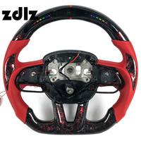Volant en cuir perforé rouge personnalisé avec écran LED et fibre de carbone forgée pour Dodge Charger et Dodge Challenger SRT