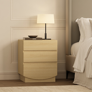 Comodino in legno di quercia naturale con due cassetti per riporre oggetti in camera da letto - Product Image 2