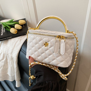 Borsa a tracolla tote da donna 2026, nuovo stile, ispirata a griglia di diamanti, con catena, dal tocco <span class=keywords><strong>e</strong></span> dal design di alta gamma - Product Image 5