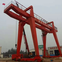 L'usine fournit une grue portique électrique de 25 tonnes avec boîte de vitesses et PLC, hauteur de levage de 12 m, utilisée pour le levage de marchandises.
