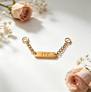 Etiqueta de Metal Redonda Personalizada de Alto Brillo con Cadena de Conexión, Etiqueta de Cadena de Aleación de Zinc en Níquel Negro y Dorado para Ropa - Product Image 4