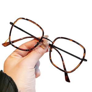 Gafas de Montura Completa Irregular S2-9315 con Protección Anti-Luz Azul, Unisex, Lentes de Acetato, Origen Taizhou - Product Image 5