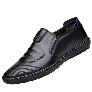 Chaussures plates pour hommes en cuir PU, style abordable, respirantes, imperméables, avec doublure en maille, tendance intemporelle, chaussures de travail formelles fermées - Product Image 1