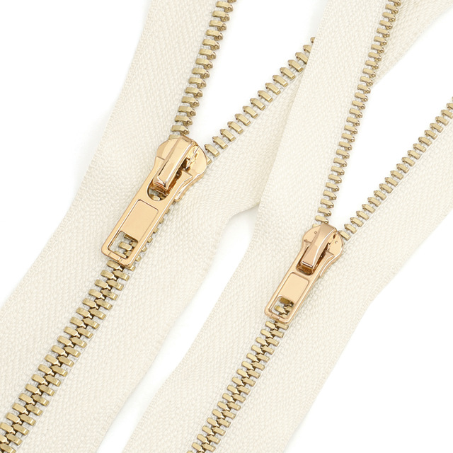 Light Gold Corn Teeth Zipper (#3/#5) - Closed-End Metal Style with "I" Slider for Luggage & Outerwear