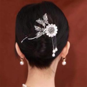 Pinza para el pelo con diamantes de imitación, perlas, mariposa, girasol y borlas, pinza de rizo retorcida, pinza de garra de rana, pinza para la parte trasera de la cabeza - Product Image 1