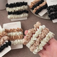 Lot de 4 Chouchous en Satin pour Femmes, Élastiques pour Cheveux Noir et Marron, Attache Queue de Cheval pour Filles avec Carte