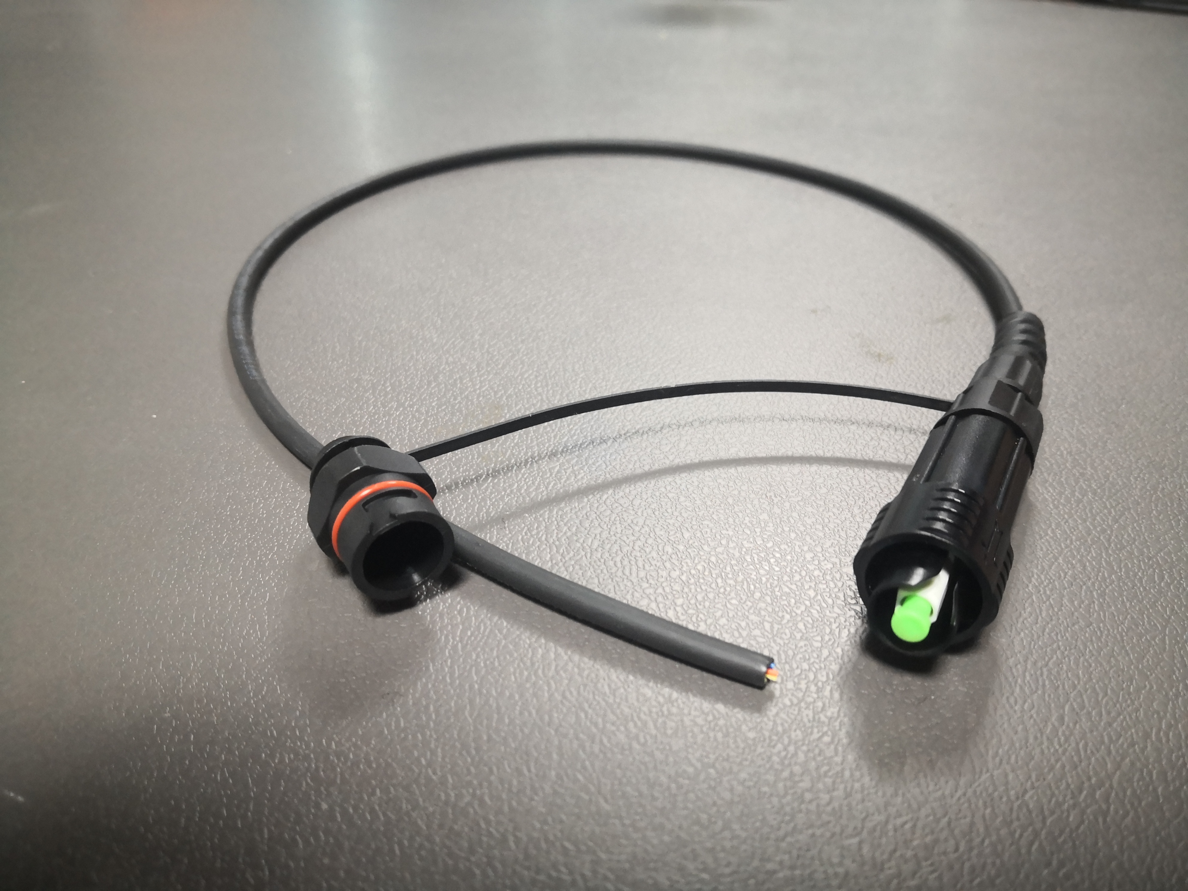 3 In 1 Type Fiber Optic Connectors SM / MM LSZH TPU Jacket For FTTH