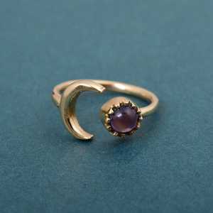 Bague demi-lune en laiton plaqué or 14 carats faite à la main avec améthyste, ajustable, style bohème, pour mariage et fiançailles - Product Image 4