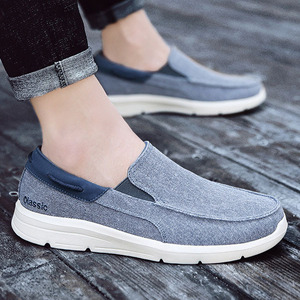 Canvas shoes for men comfortable for <b>long</b> wear. Men's <b>slip</b>-on casual shoes, flat bottom canvas trendy shoes for men - Product Image 4