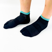 Chaussettes de yoga Tabi unisexe personnalisables avec logo, respirantes, tricotées, à deux orteils, antidérapantes, pour le sport, vente en gros OEM
