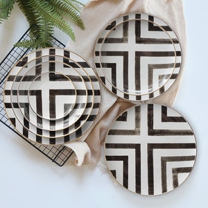 Wholesale Kitchen Utensils Tableware Luxury <b>Bone</b> <b>China</b> <b>Dinner</b> Plate <b>Sets</b> Western Ceramic Dinnerware <b>Sets</b> - Product Image 4
