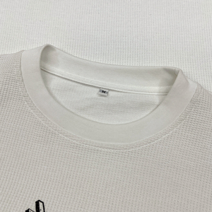 เสื้อยืดดีไซน์เนอร์ทรงหลวมสไตล์สตรีทแวร์ พิมพ์ลายกราฟิกแบบดิสเทรส ทรงบ็อกซี่ แขนยาว ผ้าวาฟเฟิล - Product Image 3
