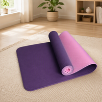 Özel Boyutlu TPE Yoga Matı 6mm Kalınlığında Kaymaz Katlanabilir Çevre Dostu Su Geçirmez Sıcak Yoga Pilates Egzersiz Malzemesi