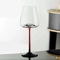 Vente en gros de verre à pied haut en cristal de luxe coupe à vin rouge Château de Bordeaux coupe à champagne encastrée rouge noir tasse à vin en verre
