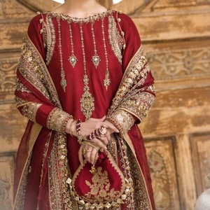 Nouvel ensemble tendance de kurta et garara pour femme, avec de magnifiques appliques, tenue ethnique de créateur pour fêtes et mariages - Product Image 1