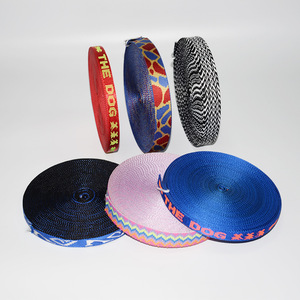 Guinzaglio, Collare e Pettorina per Cani Personalizzati in Poliestere Resistente con Tessuto Jacquard a Righe per Uso Tattico all'Aperto - Product Image 1
