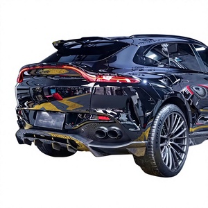 Kit de Carrocería de Fibra de Carbono de Alta Calidad para Aston Martin DBX, Actualización 707 - Product Image 4