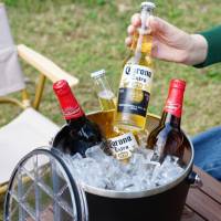 Pichet à bière coloré de grande capacité en acier inoxydable isolé Portable 7L seau à glace seau à boissons avec poignée pour l'extérieur