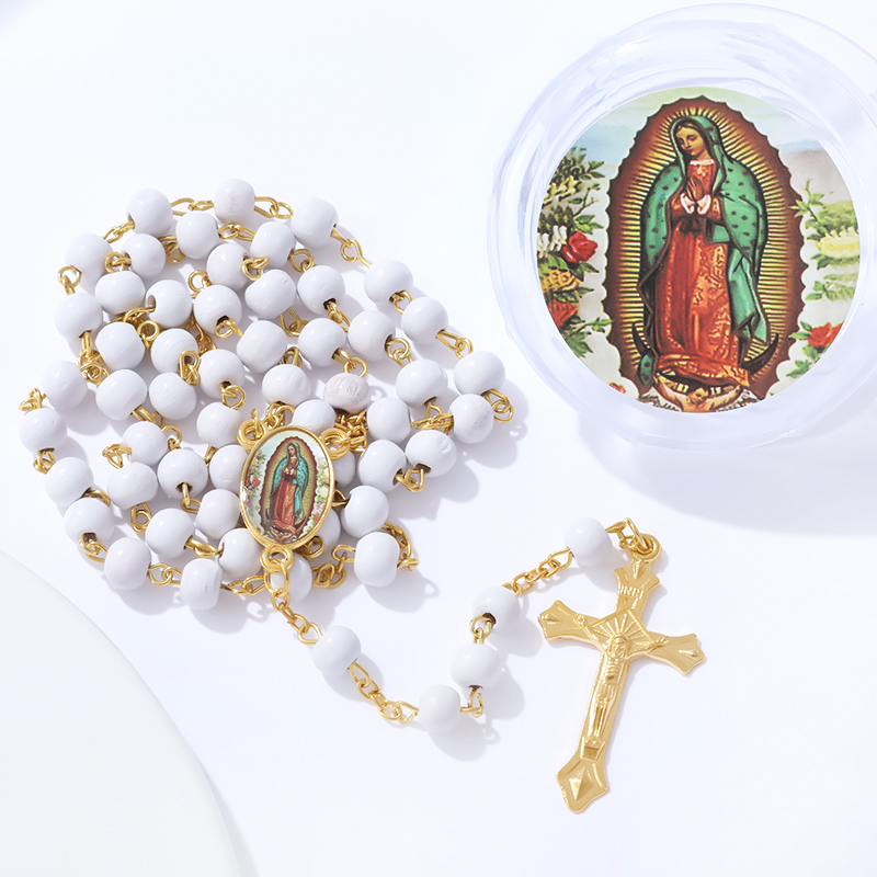 Perline bianche vergine maria + croce d'oro