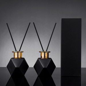 Difusor <span class=keywords><strong>de</strong></span> Aromaterapia <span class=keywords><strong>de</strong></span> Lujo Negro Personalizado, sin <span class=keywords><strong>Fuego</strong></span>, con Aceite Esencial Líquido, Embalaje/Tamaño/Fragancia Personalizados <span class=keywords><strong>de</strong></span> Fábrica - Product Image 3