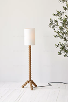 Meubles de salon modernes en chêne faits à la main scandinaves lampes décoratives en bois lampadaires