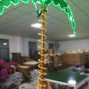 7 'LEDロープライトヤシの木は、屋外で使用するために木を固定するためのハプログラフィーの葉とステークスを備えています - Product Image 3