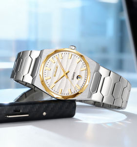 Elegante reloj en tono plateado con opciones de detalles en varios colores para un look elegante y versátil, logotipo personalizable directamente del fabricante. - Product Image 2